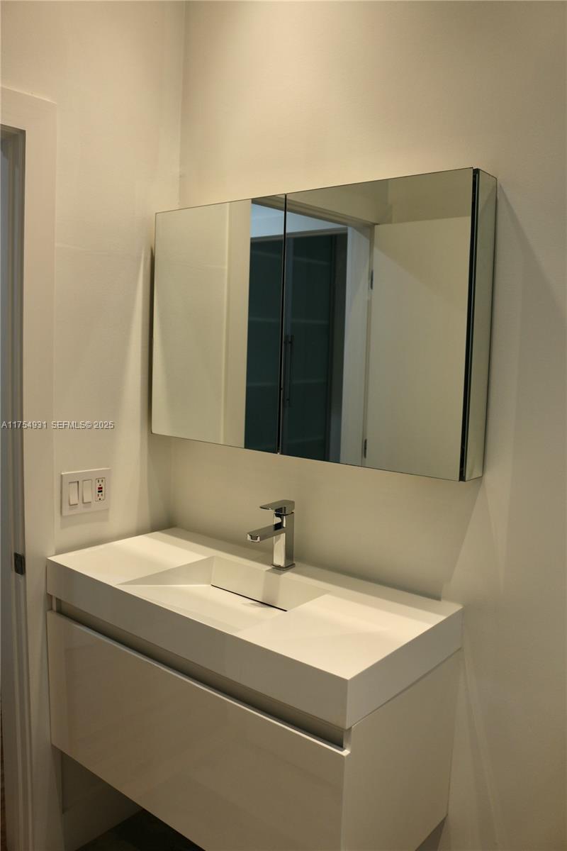 929 Michigan Avenue 5 Property Photo 40