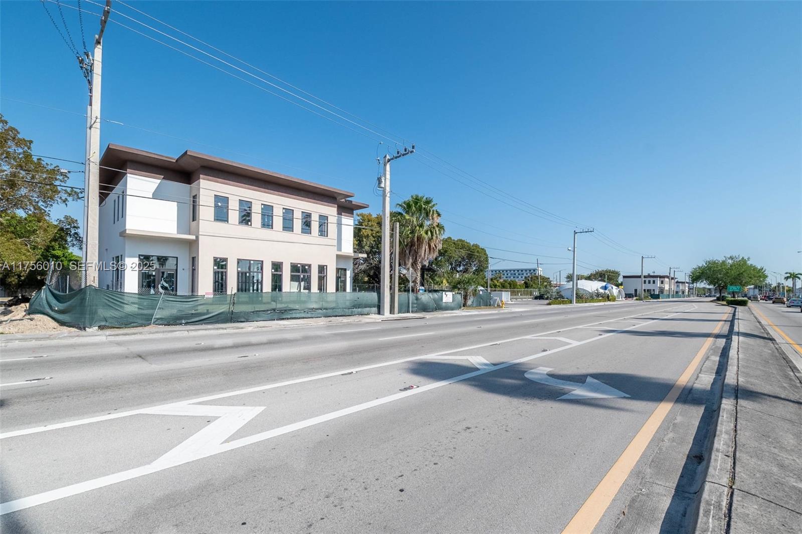 20200 S Dixie Highway Property Photo 15