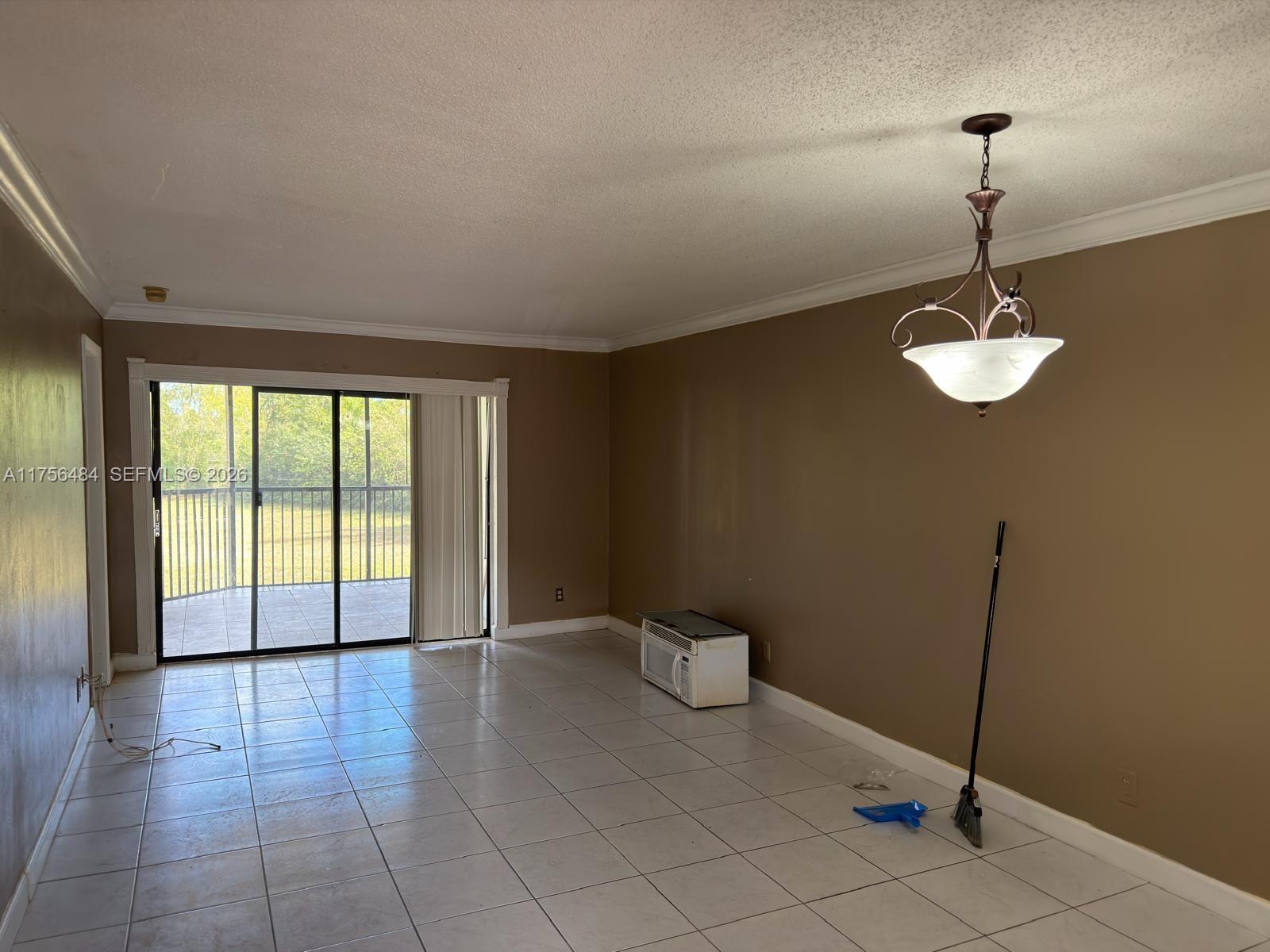 3400 Foxcroft Road 212 Property Photo 3