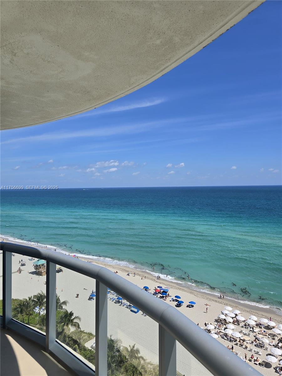 17315 Collins Avenue 1402 Property Photo 4