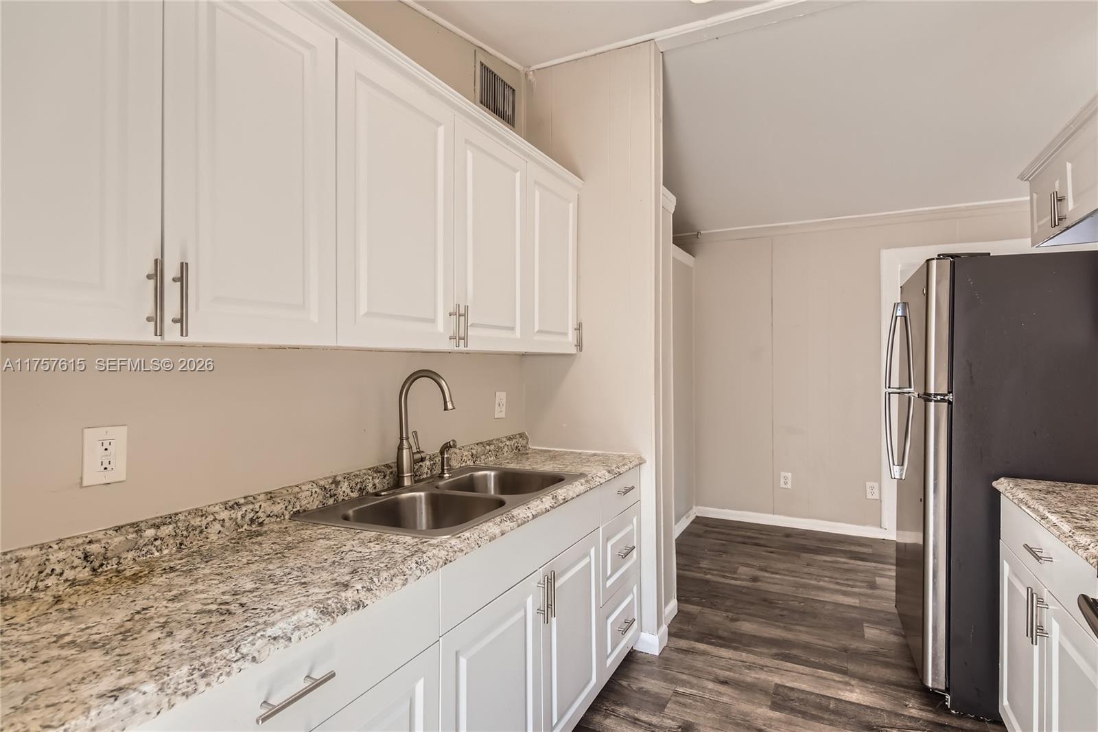 1753 Ne 178th Street Property Photo 4