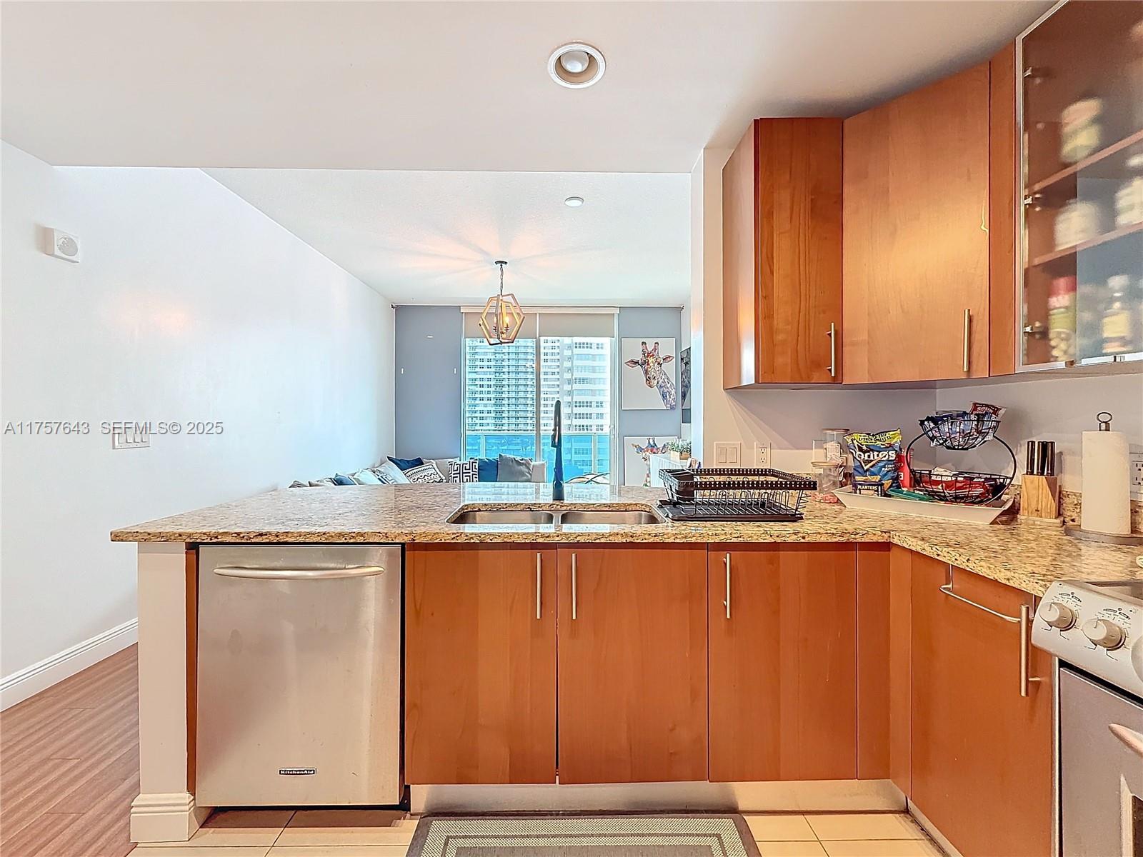 1945 S Ocean Drive 605 Property Photo 17