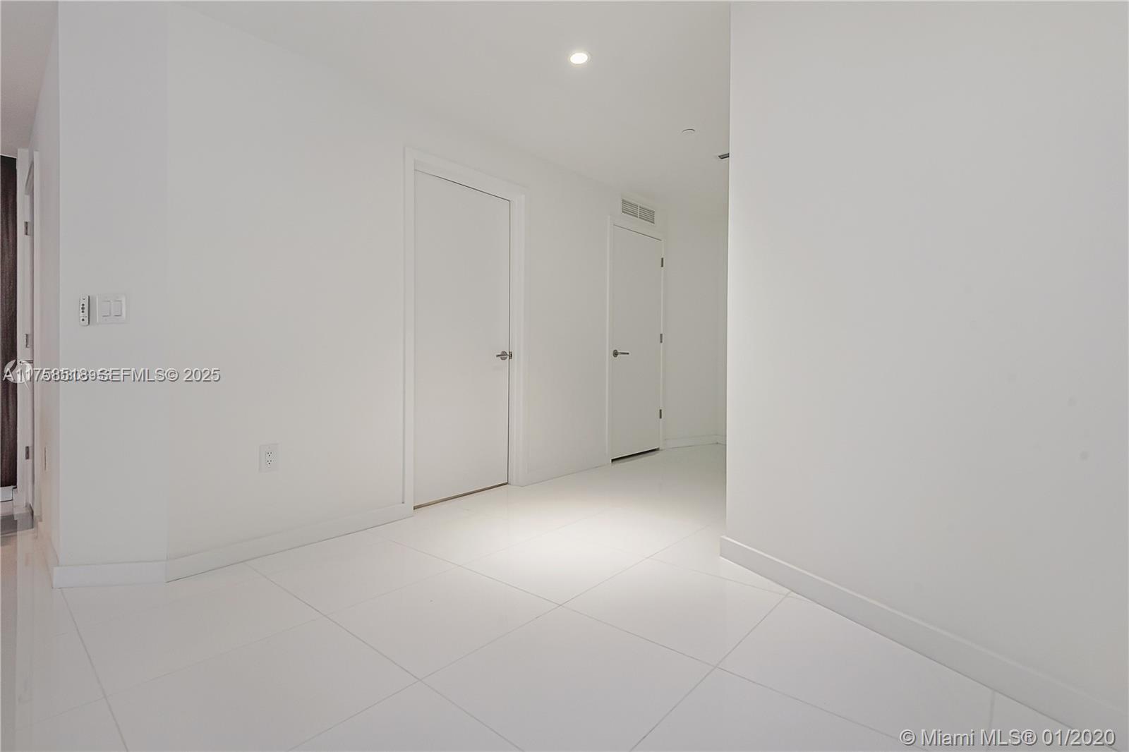 851 Ne 1st Avenue 2600 Property Photo 13