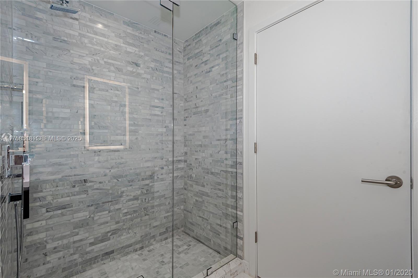 851 Ne 1st Avenue 2600 Property Photo 23