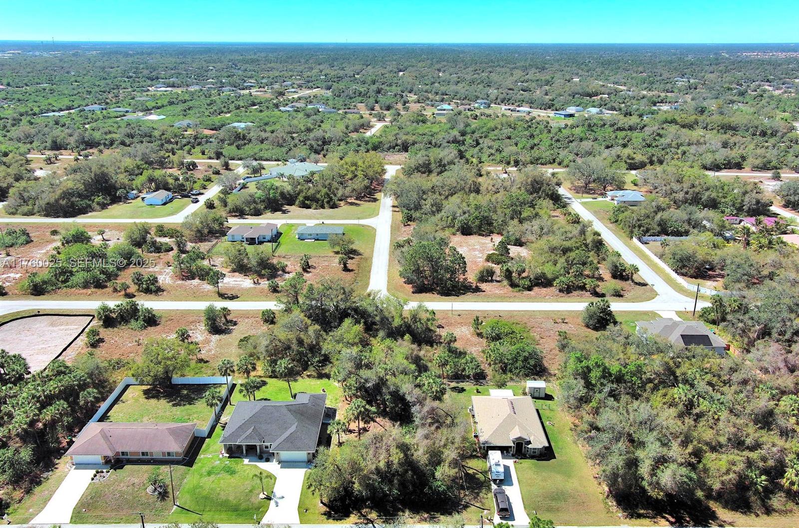 205 Ferdon Circle Property Photo 13