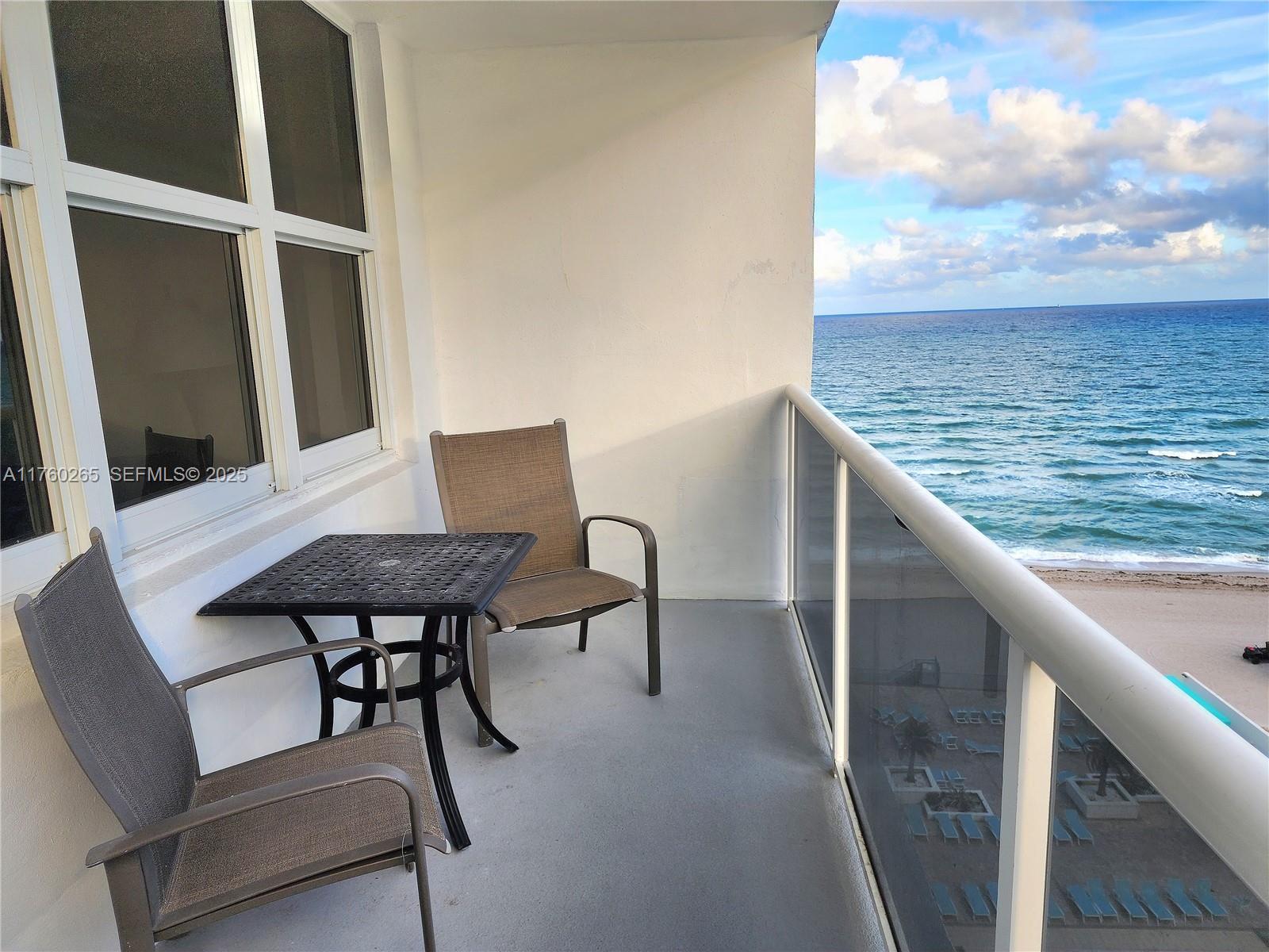 3725 S Ocean Drive 1008 Property Photo 2