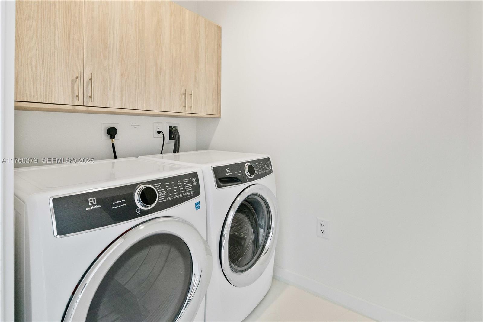 851 Ne 1st Avenue 4203 Property Photo 16