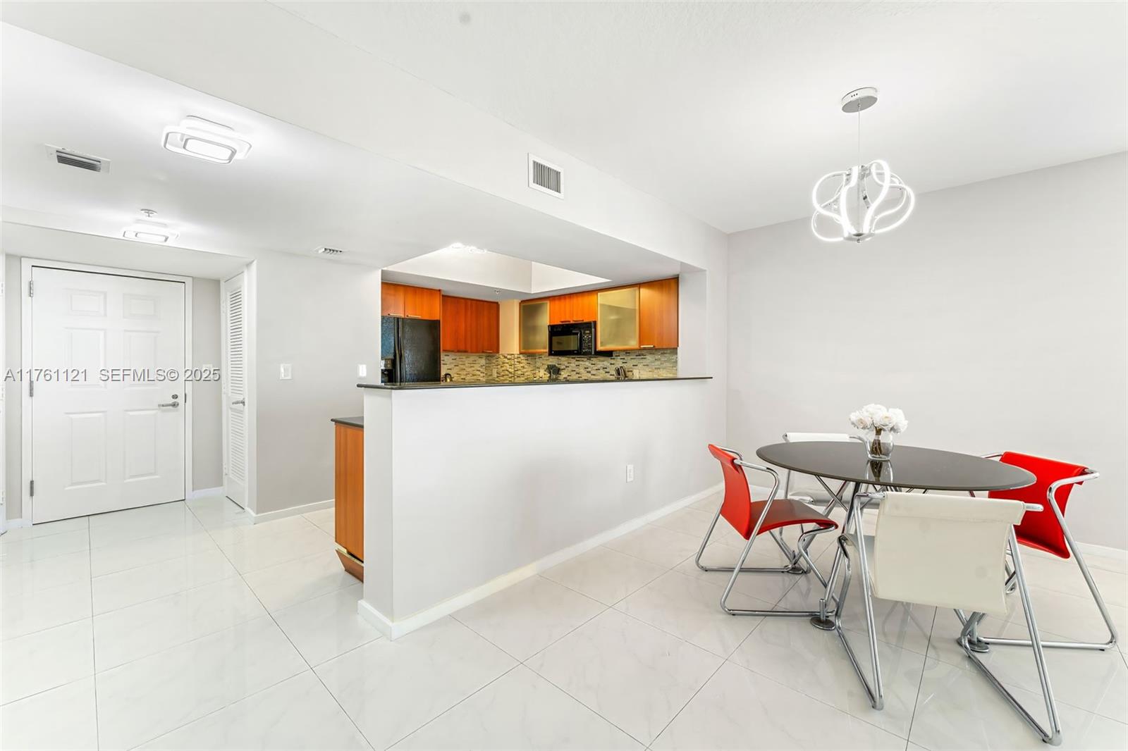 16699 Collins Avenue 2810 Property Photo 2