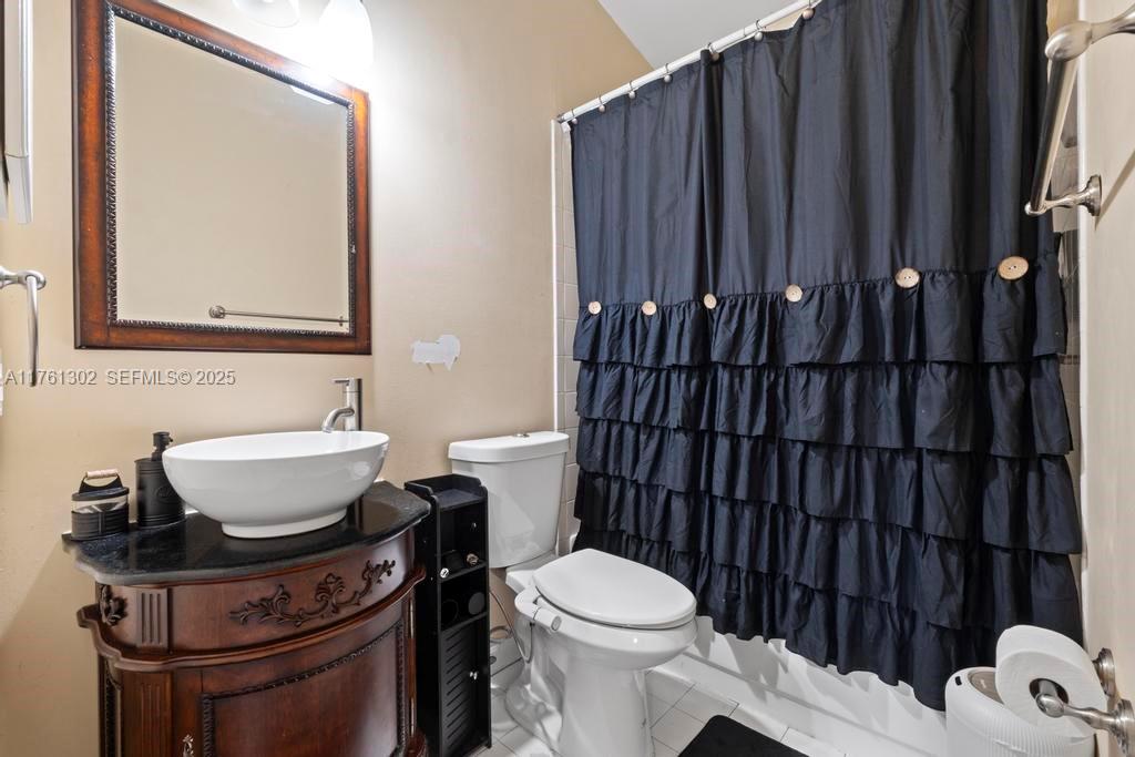 155 Kings Way Property Photo 29