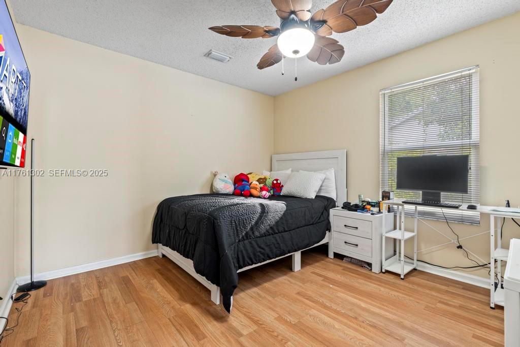 155 Kings Way Property Photo 30