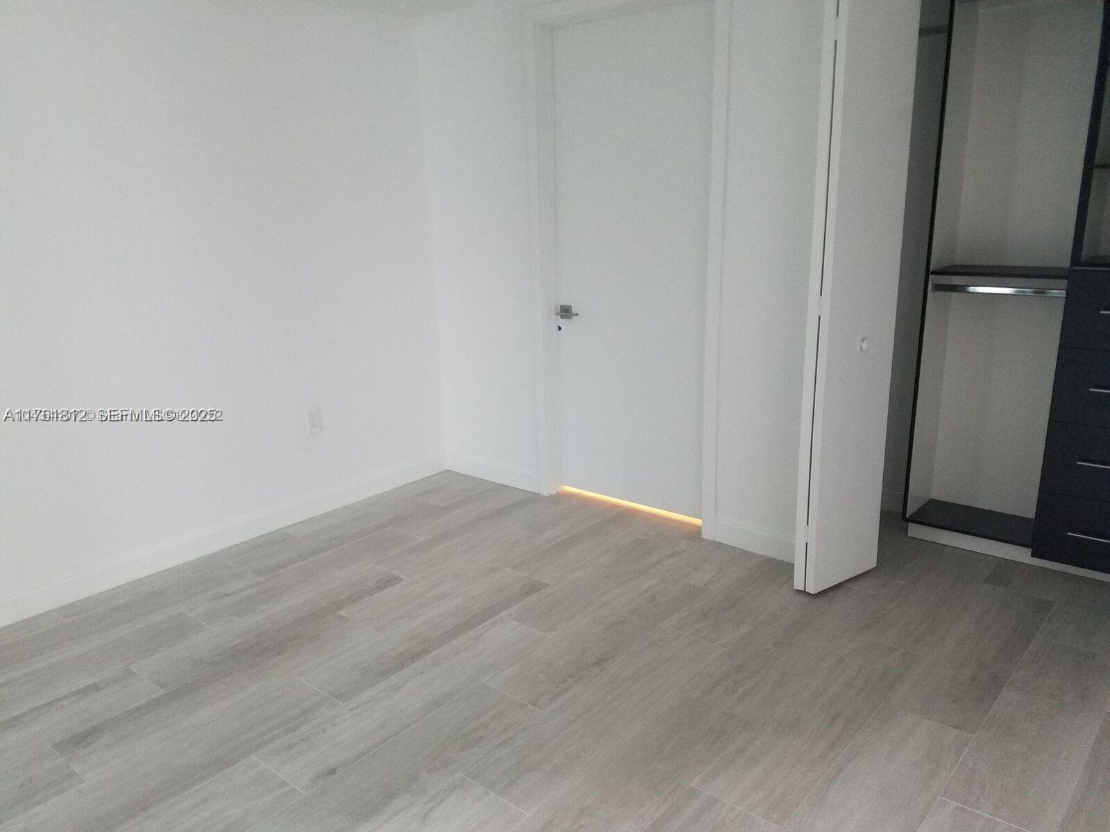 55 Sw 9th Street 1107 Property Photo 6