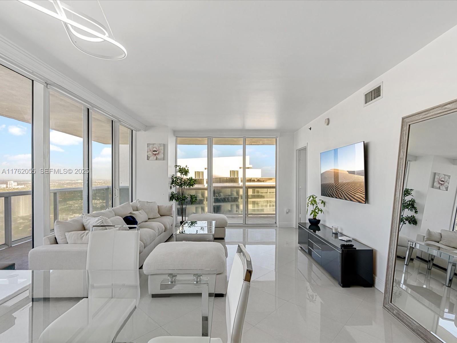 1830 S Ocean Drive 4508 Property Photo 14