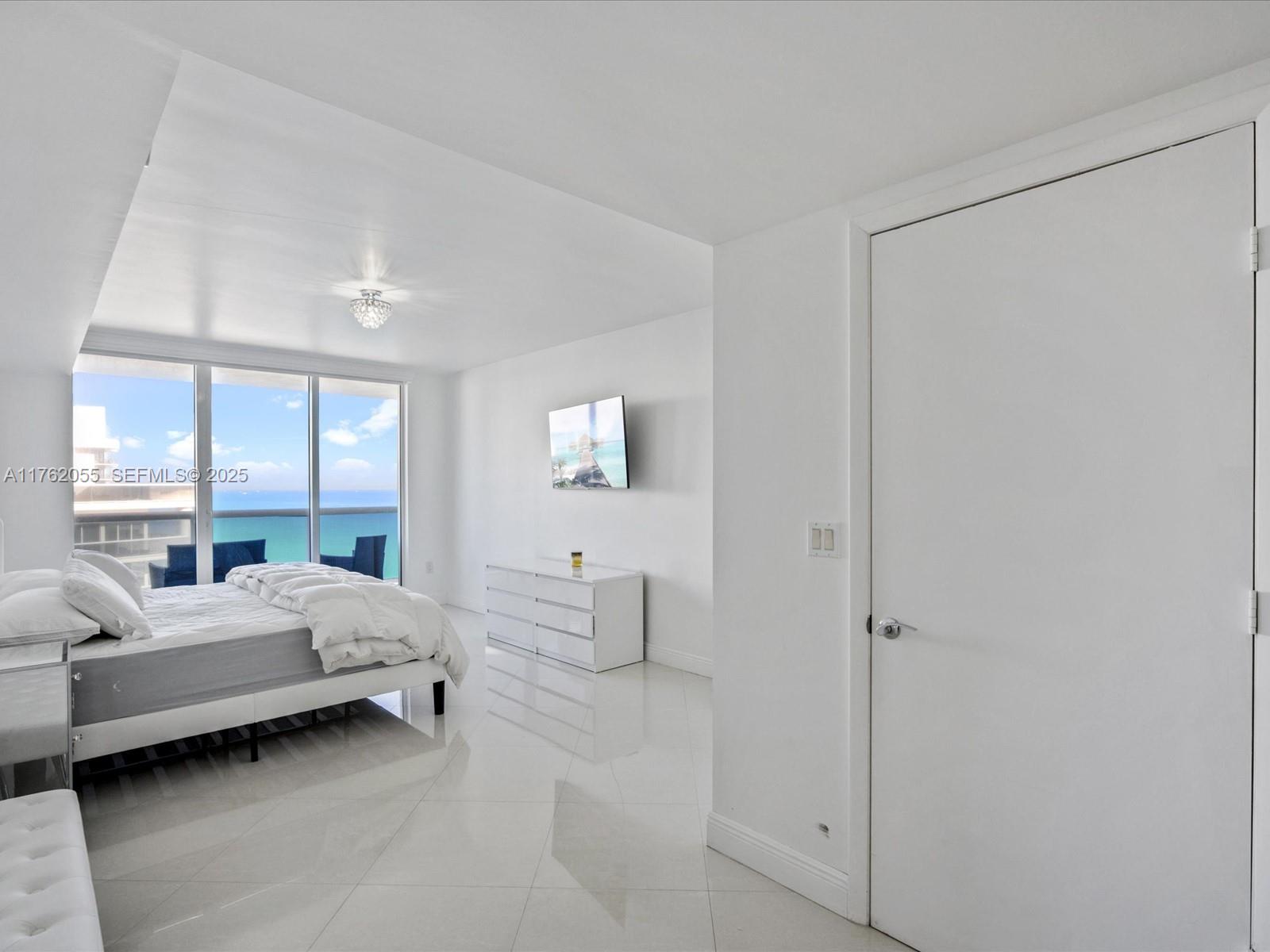 1830 S Ocean Drive 4508 Property Photo 18