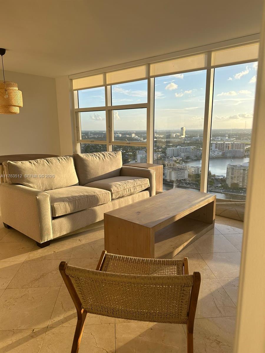 1830 S Ocean Drive 3707 Property Photo 9