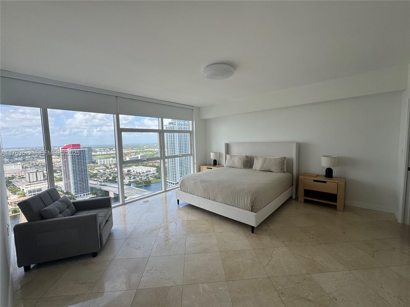 1830 S Ocean Drive 3707 Property Photo 13
