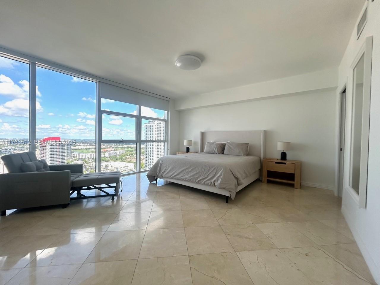 1830 S Ocean Drive 3707 Property Photo 18