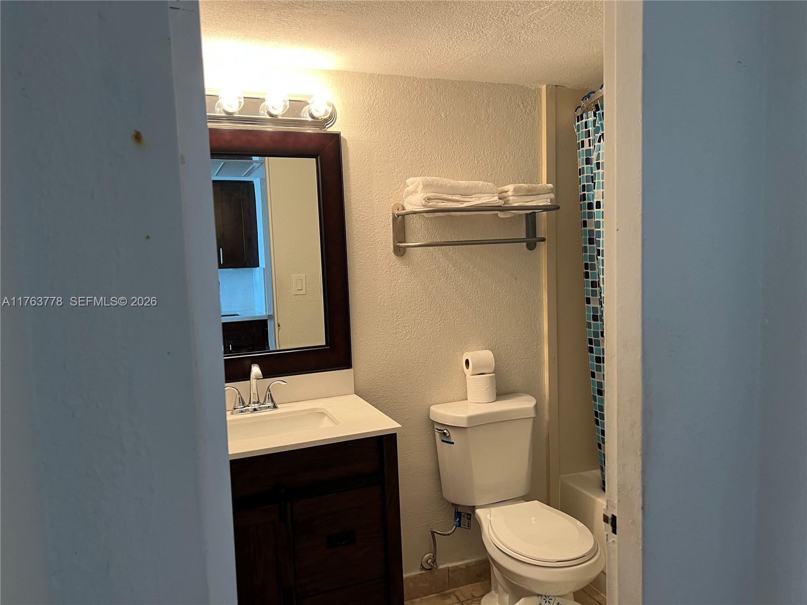 19201 Collins Avenue 805 Property Photo 7