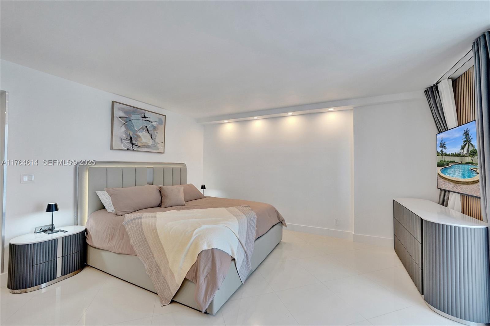 4001 S Ocean Drive 16p Property Photo 3
