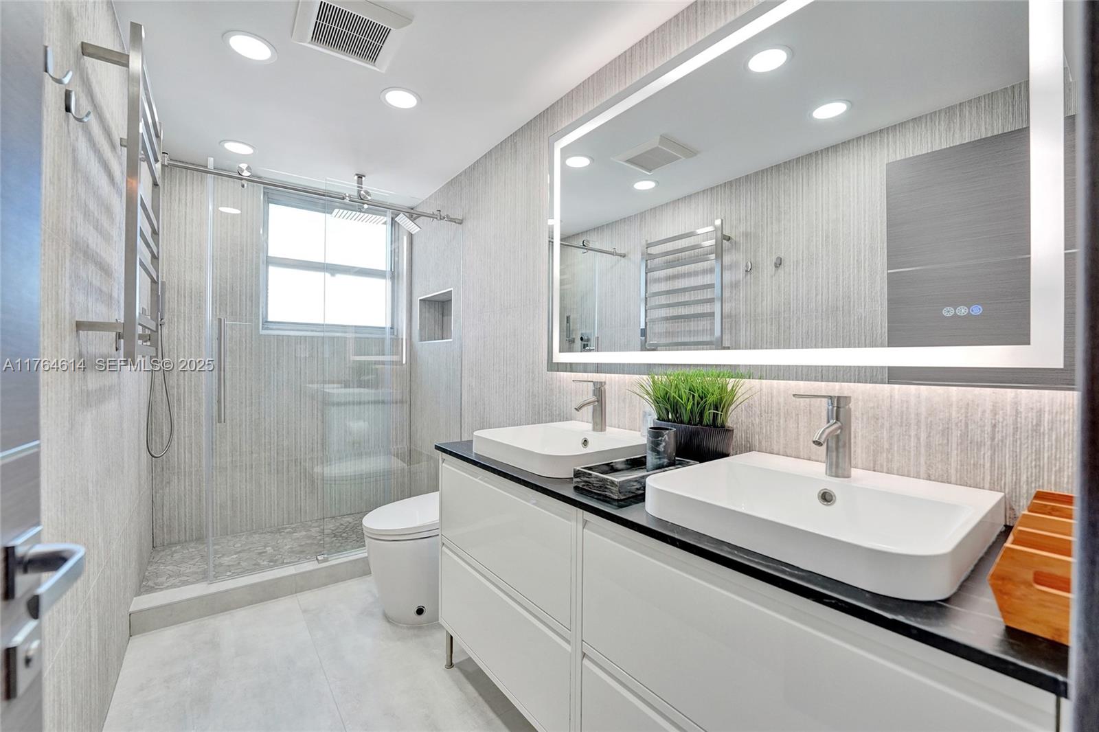 4001 S Ocean Drive 16p Property Photo 7