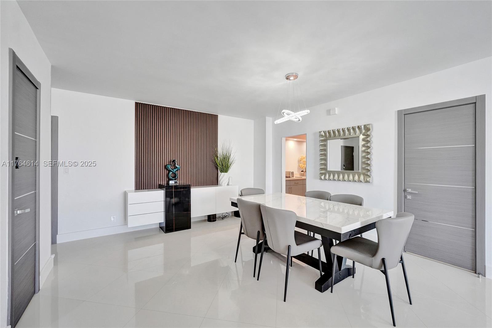 4001 S Ocean Drive 16p Property Photo 19