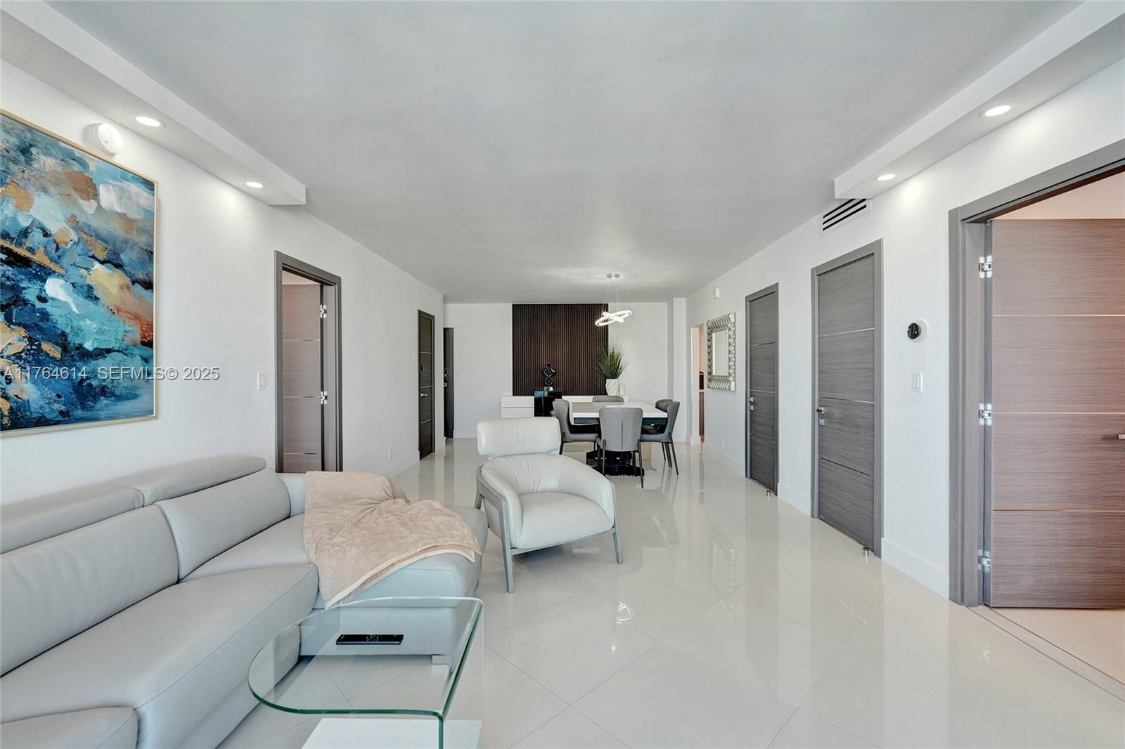 4001 S Ocean Drive 16p Property Photo 31