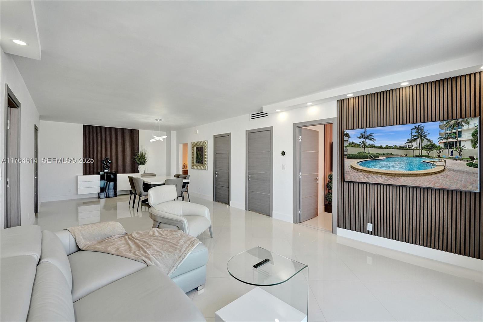 4001 S Ocean Drive 16p Property Photo 32