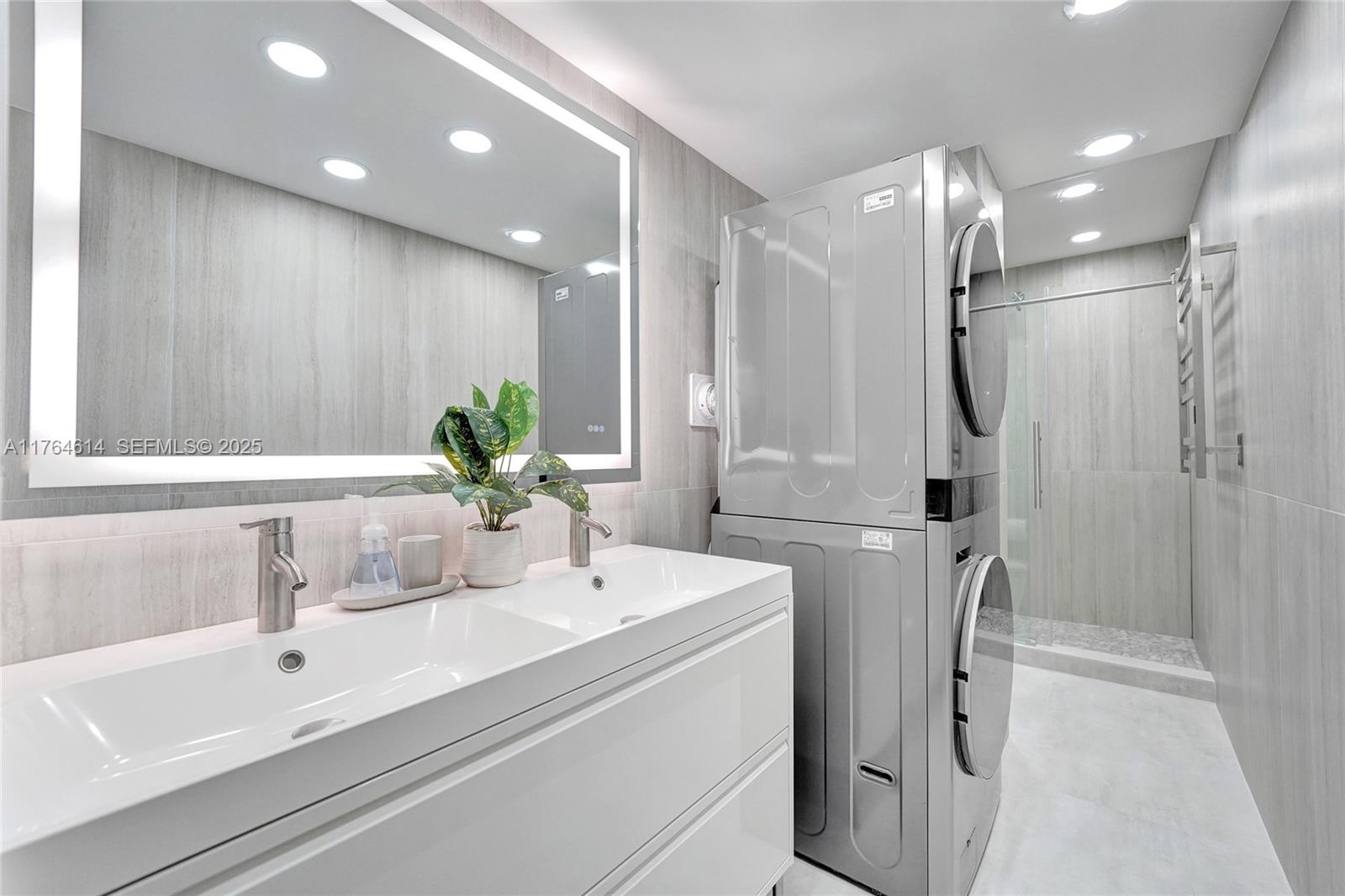 4001 S Ocean Drive 16p Property Photo 39