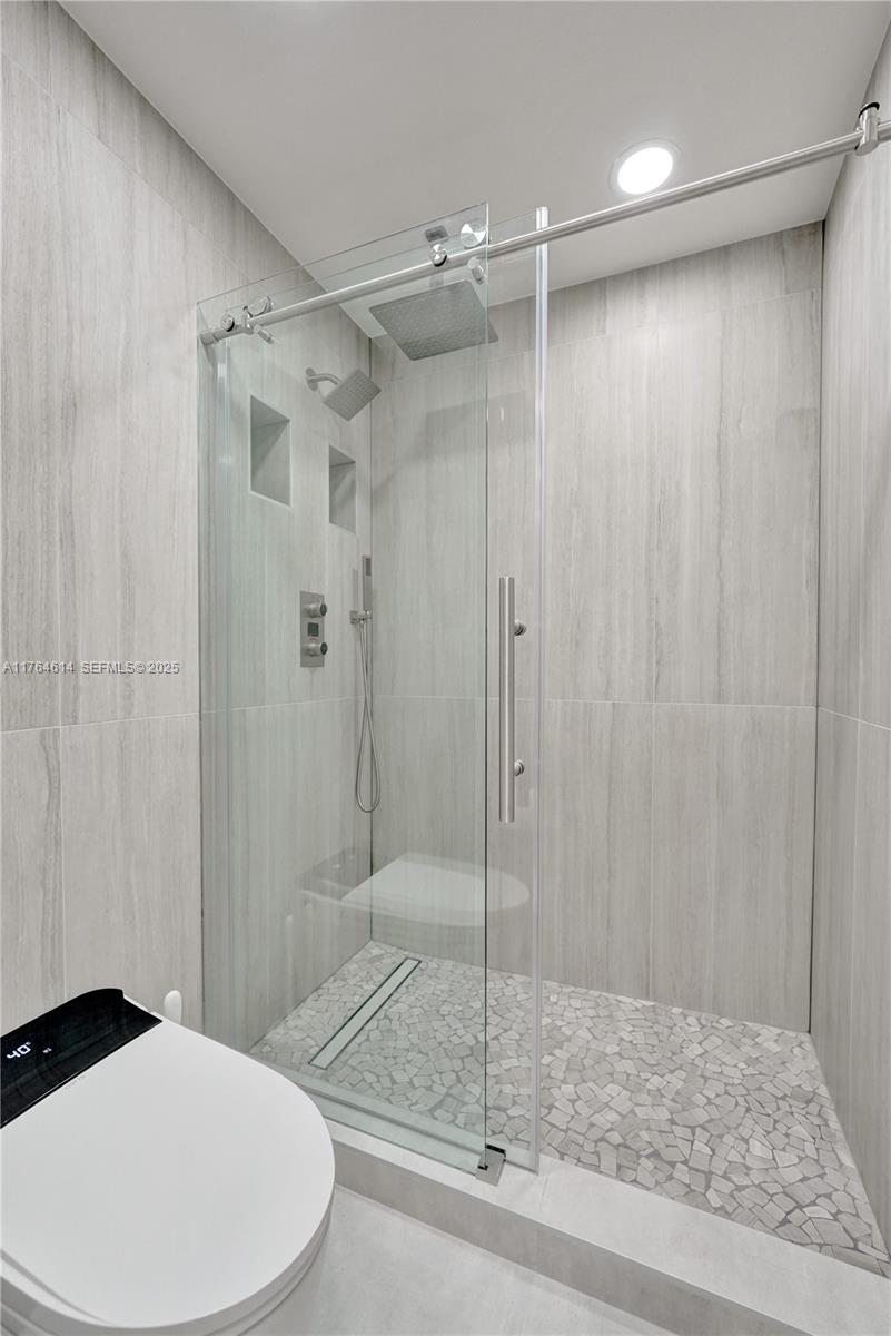 4001 S Ocean Drive 16p Property Photo 43