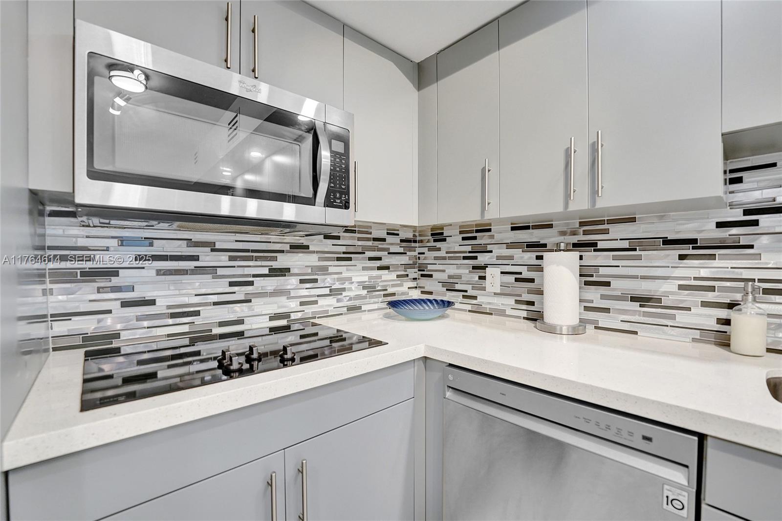 4001 S Ocean Drive 16p Property Photo 52