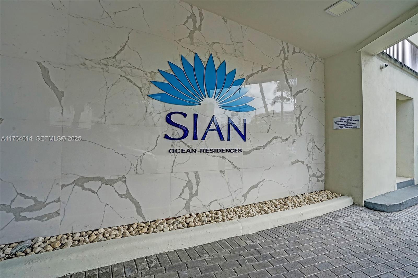 4001 S Ocean Drive 16p Property Photo 59
