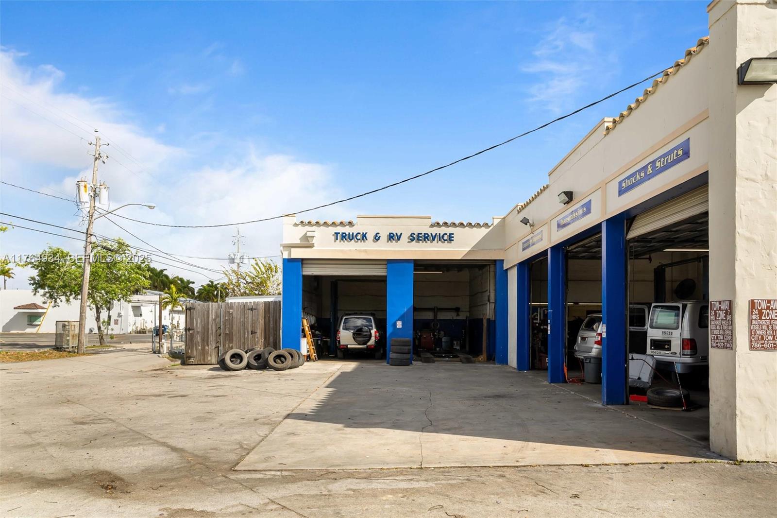 A11764934 Property Photo 23