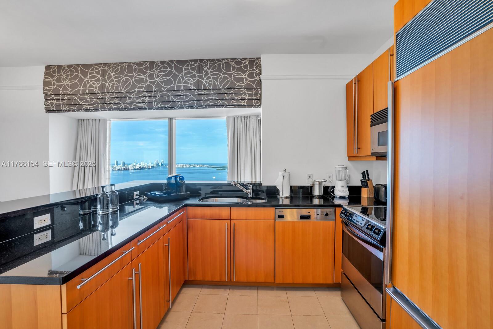 1435 Brickell Avenue 3607 Property Photo 5