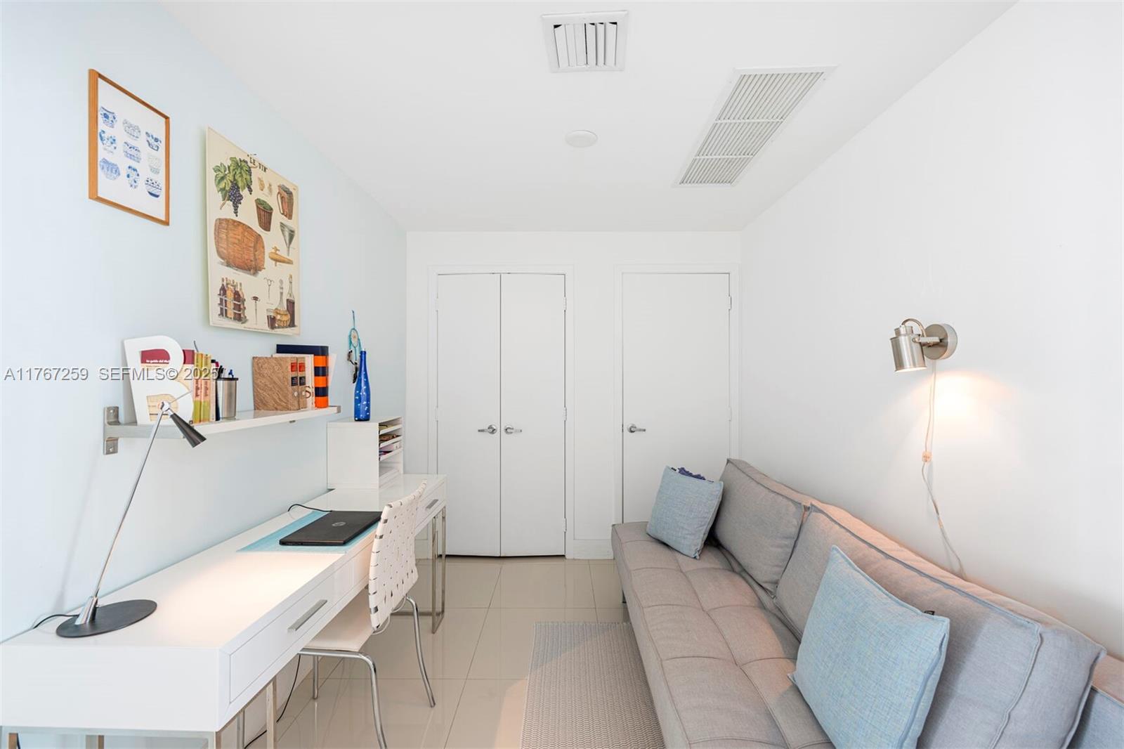 888 Biscayne Boulevard 4306 Property Photo 9