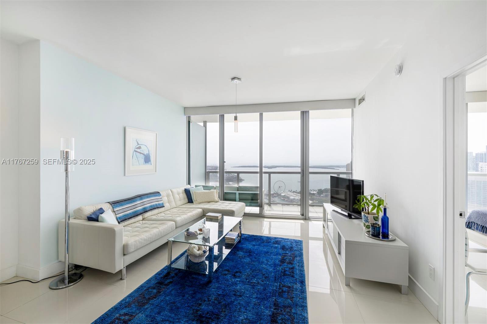 888 Biscayne Boulevard 4306 Property Photo 18