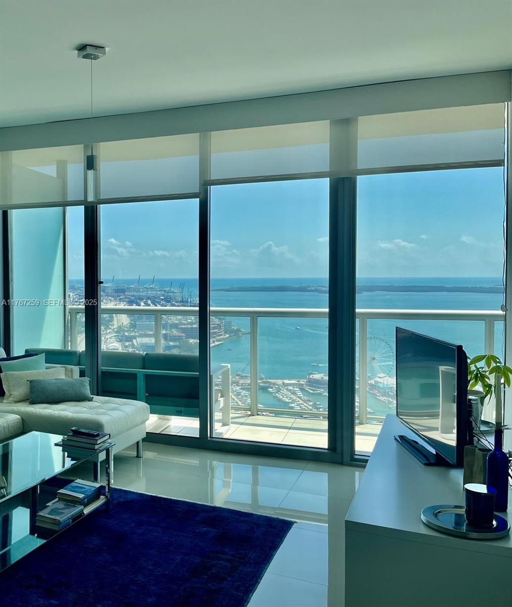 888 Biscayne Boulevard 4306 Property Photo 21
