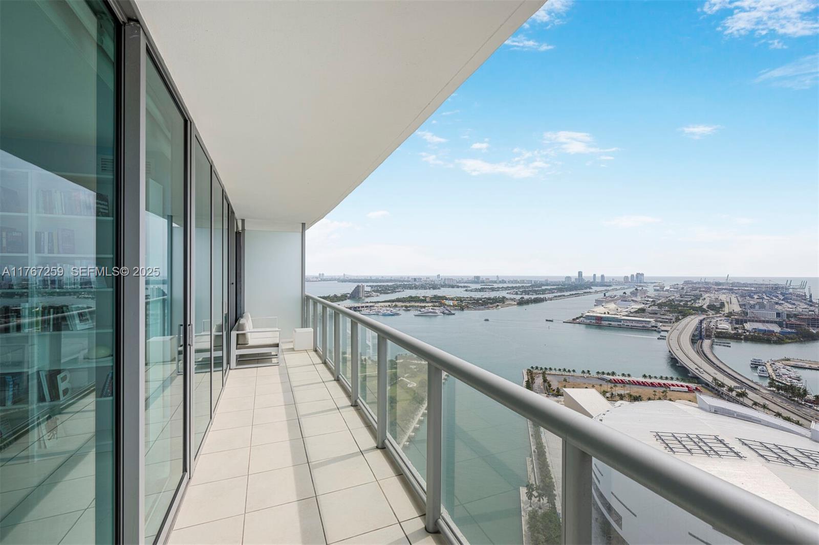 888 Biscayne Boulevard 4306 Property Photo 52