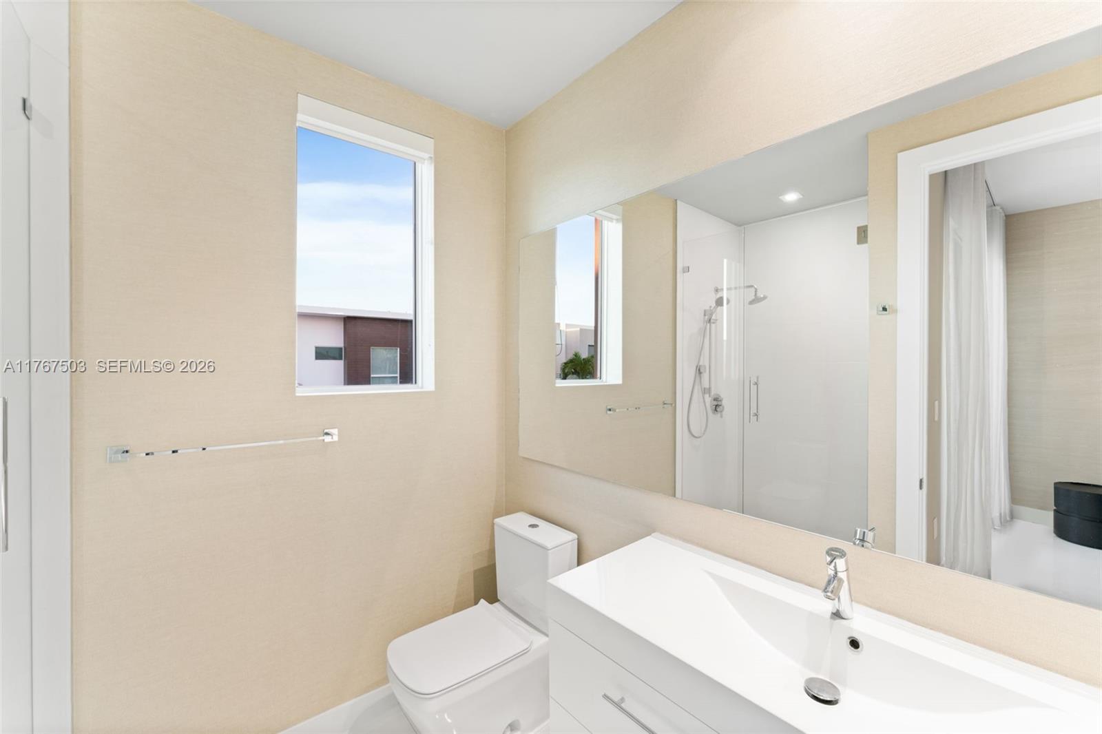 10561 Nw 67th Terrace 10561 Property Photo 23