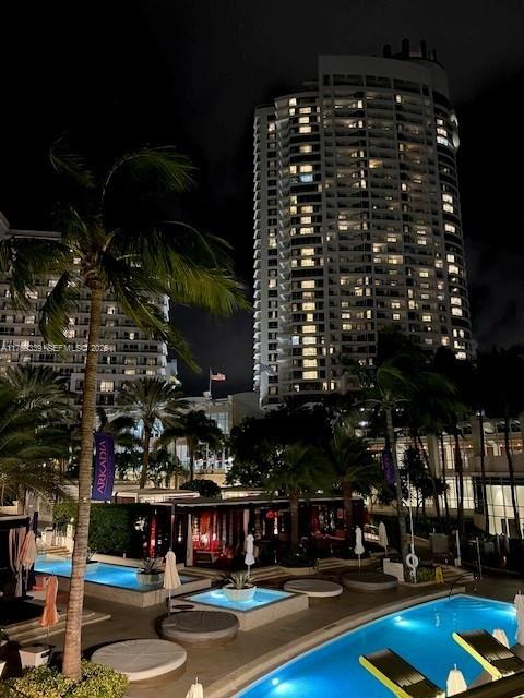 4391 Collins Avenue 1415 Property Photo 25