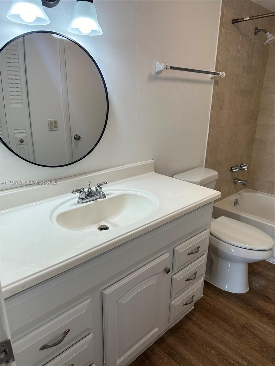 A11769779 Property Photo 18