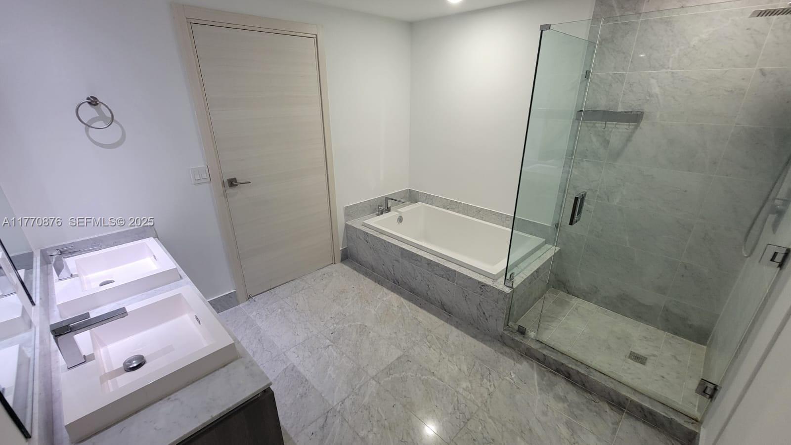 801 S Miami Avenue 4308 Property Photo 14