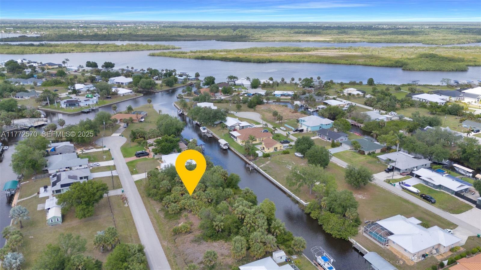 28450 Sabal Palm Drive Property Photo 2