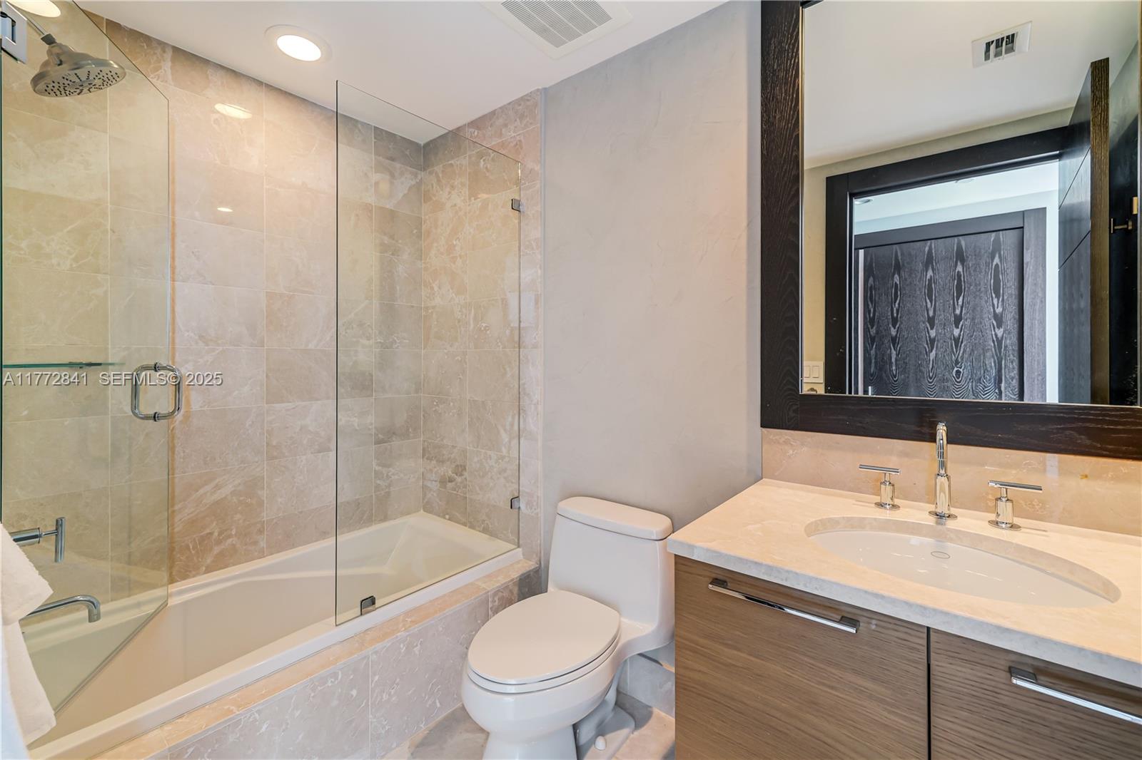 17001 Collins Avenue 2508 Property Photo 24