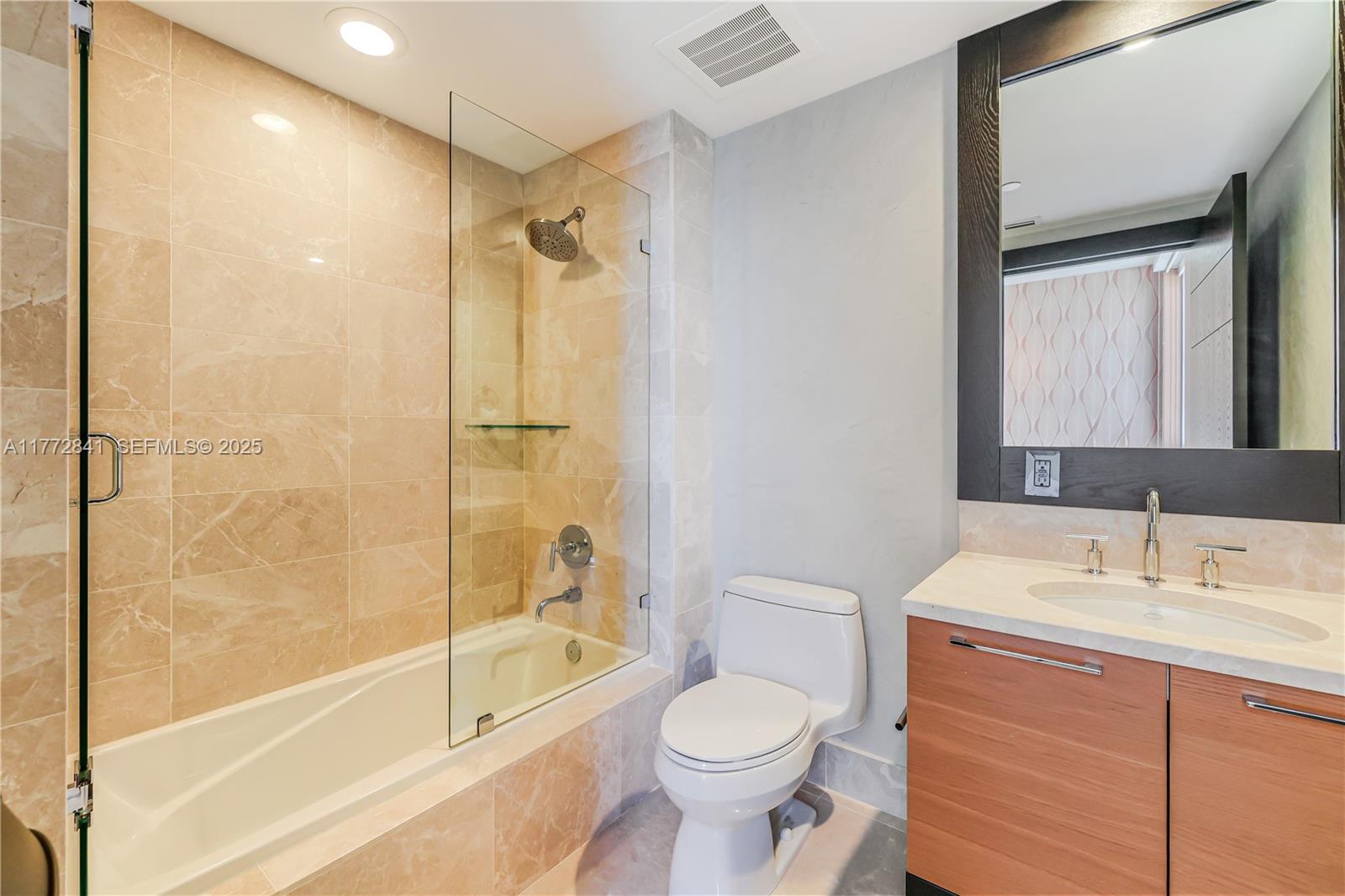 17001 Collins Avenue 2508 Property Photo 28