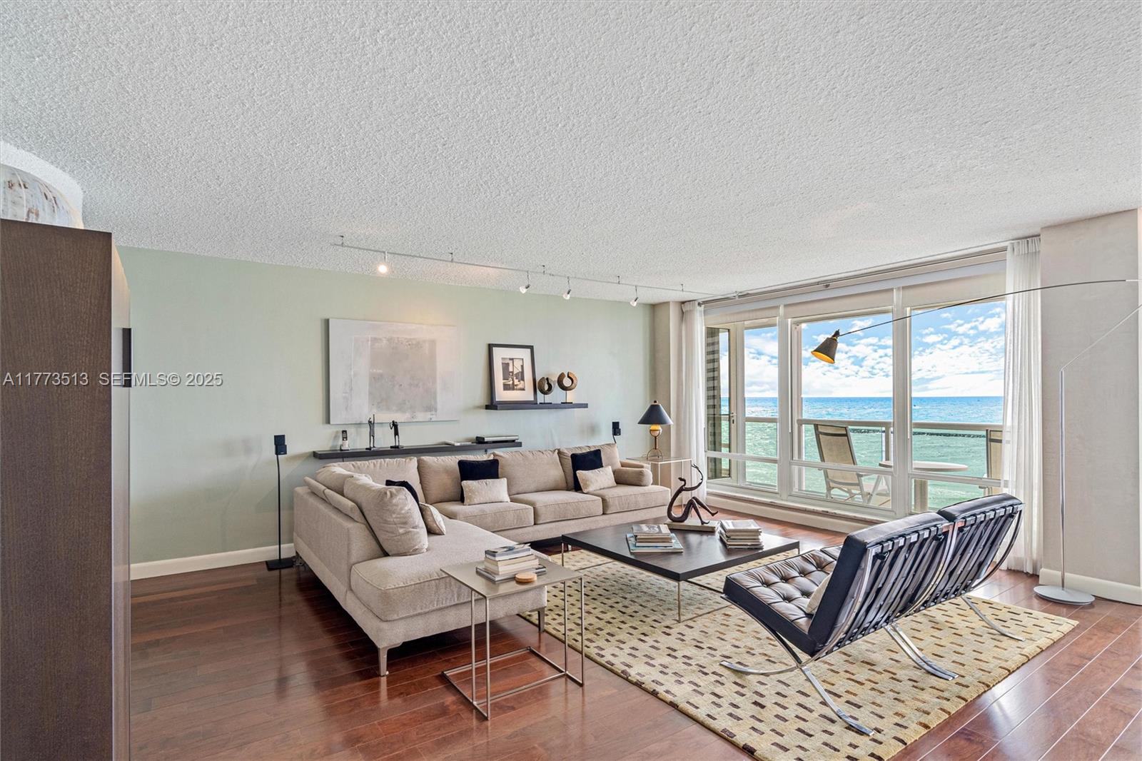 2100 S Ocean Lane 805 Property Photo 7