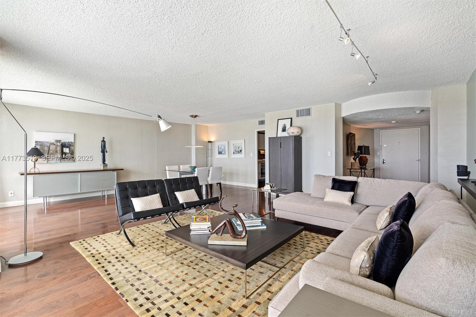 2100 S Ocean Lane 805 Property Photo 8