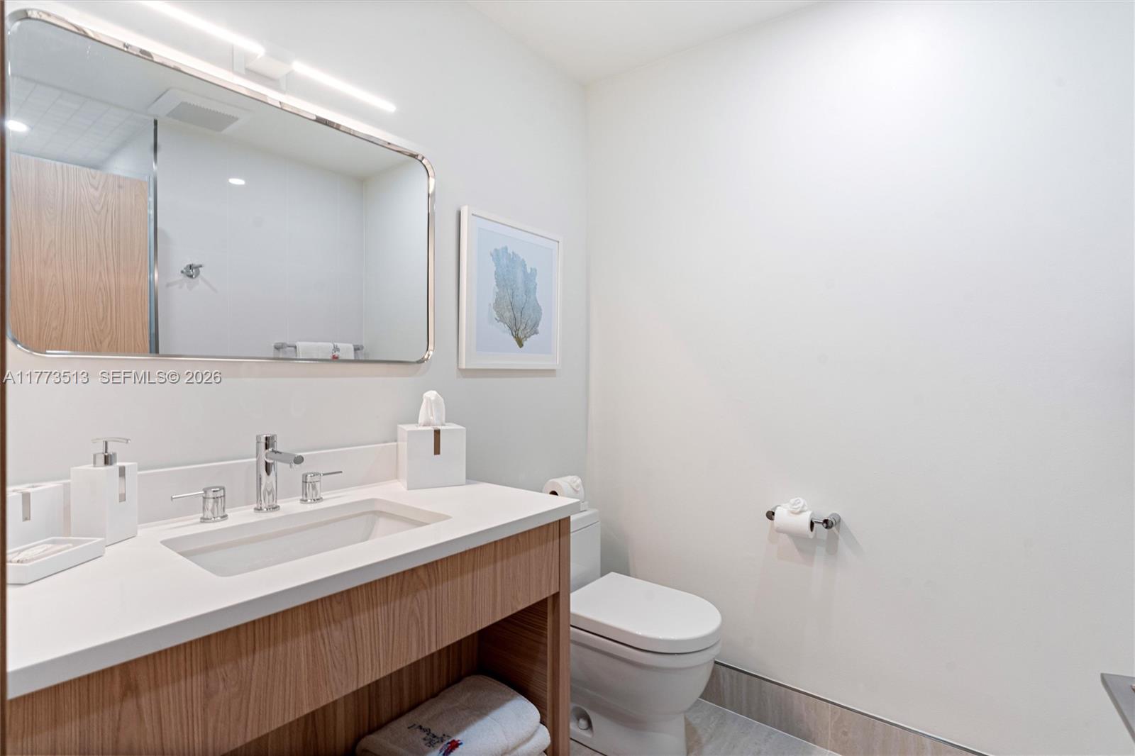 2100 S Ocean Lane 805 Property Photo 61