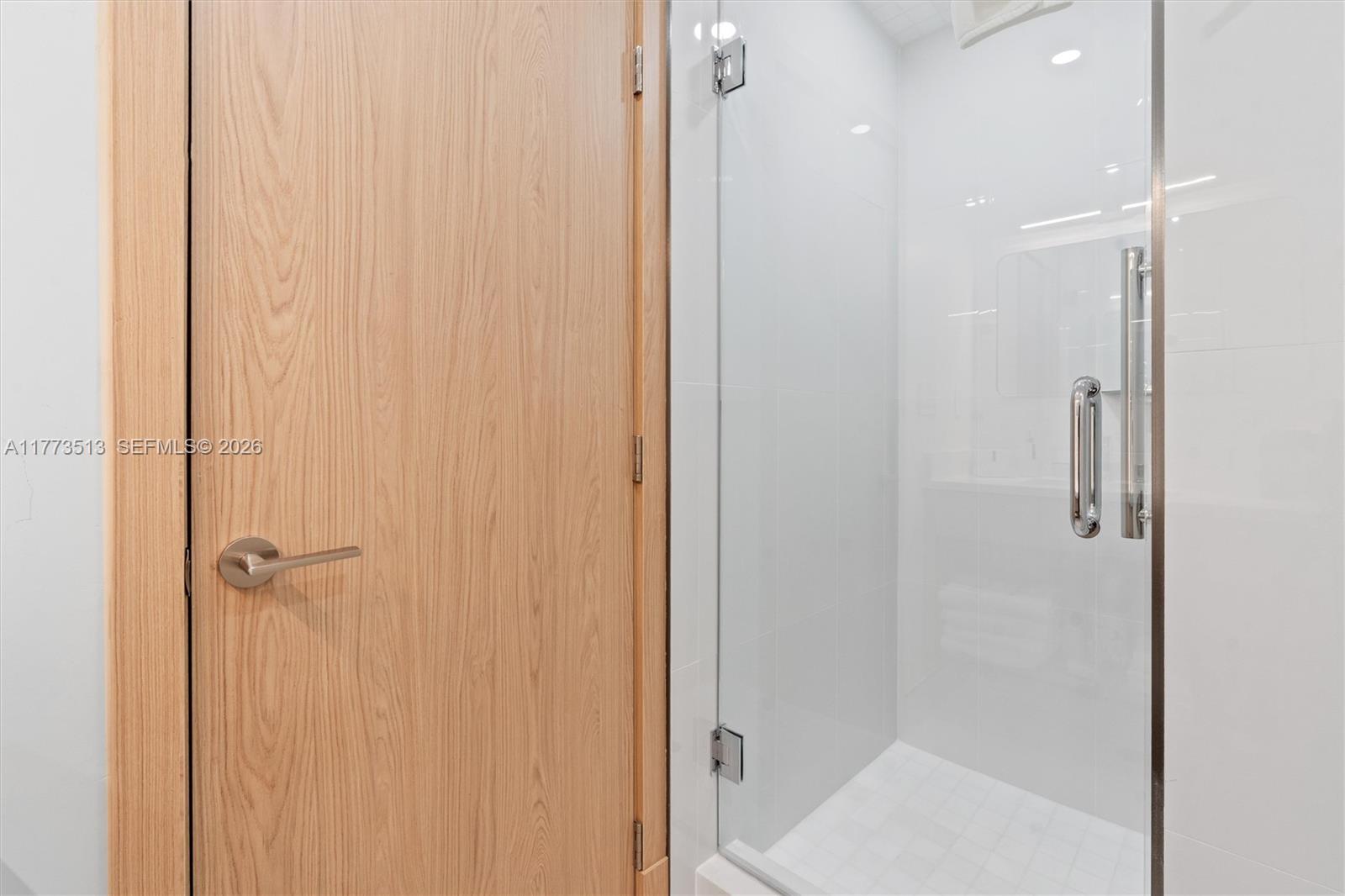 2100 S Ocean Lane 805 Property Photo 66