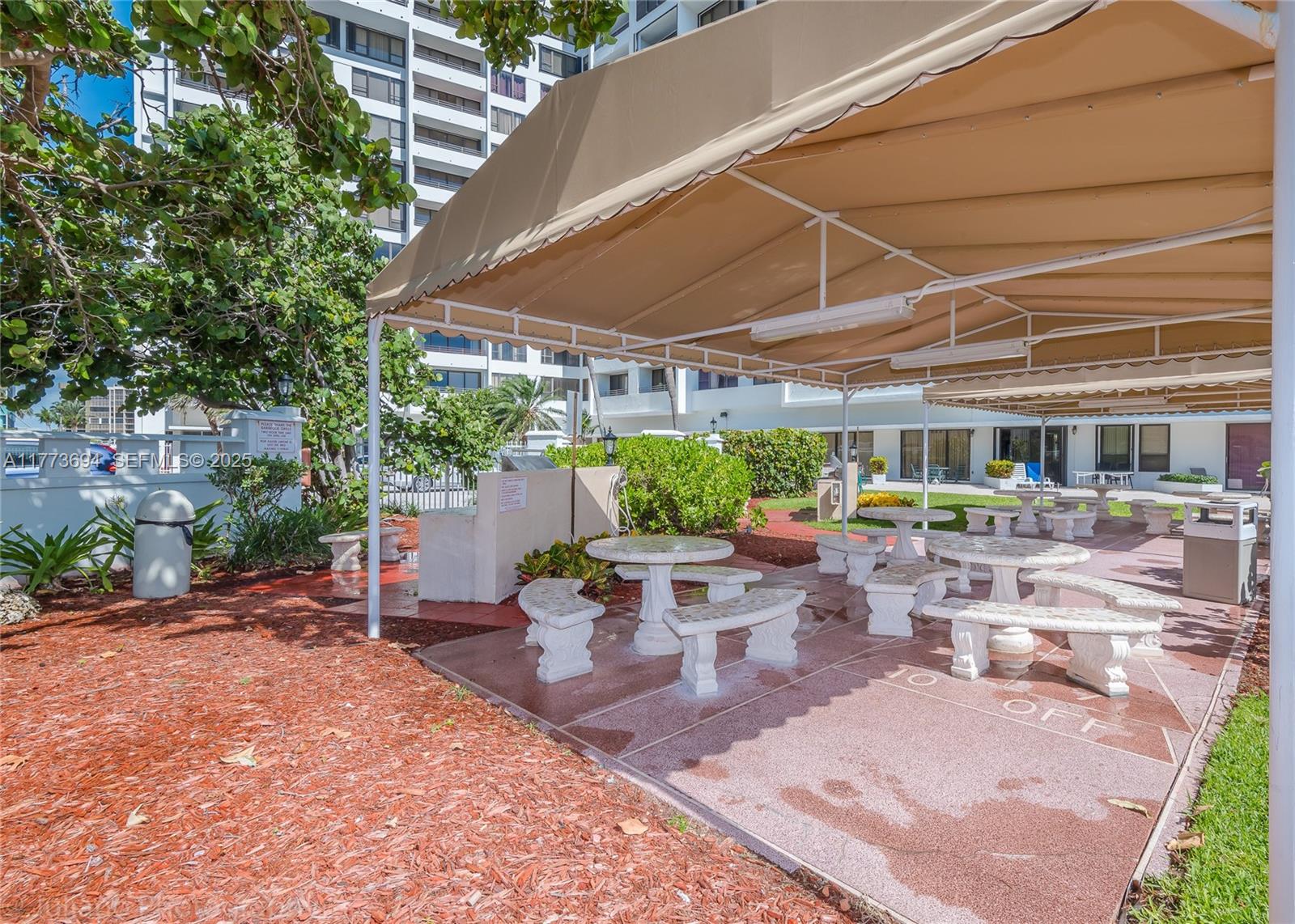 3505 S Ocean Drive 504 Property Photo 6