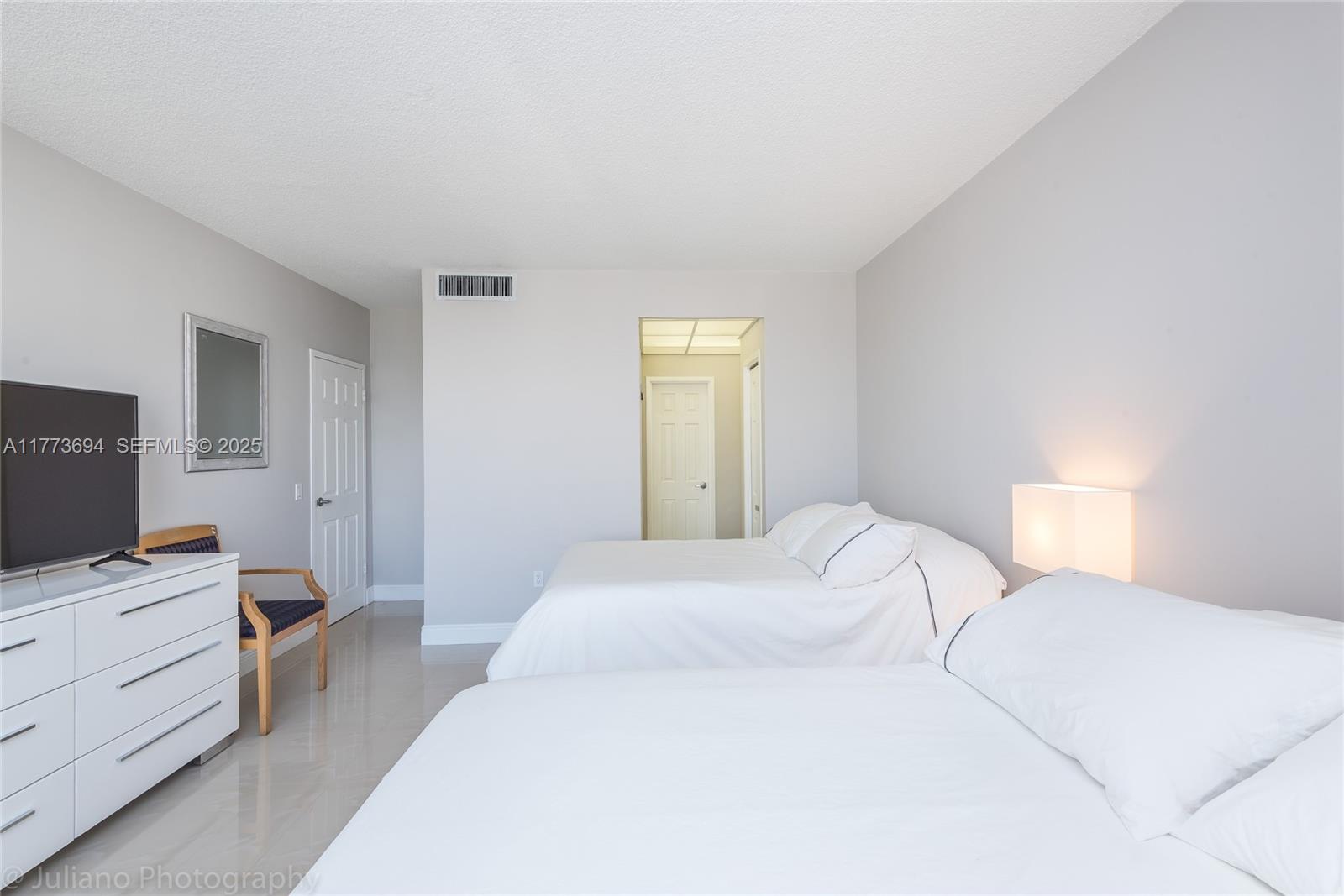 3505 S Ocean Drive 504 Property Photo 15