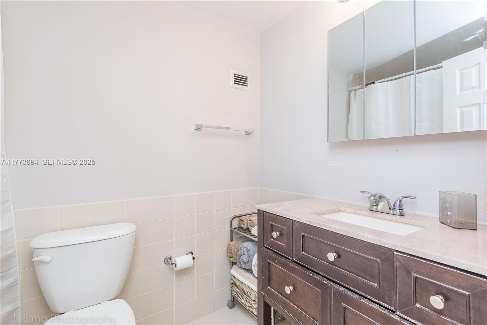 3505 S Ocean Drive 504 Property Photo 18